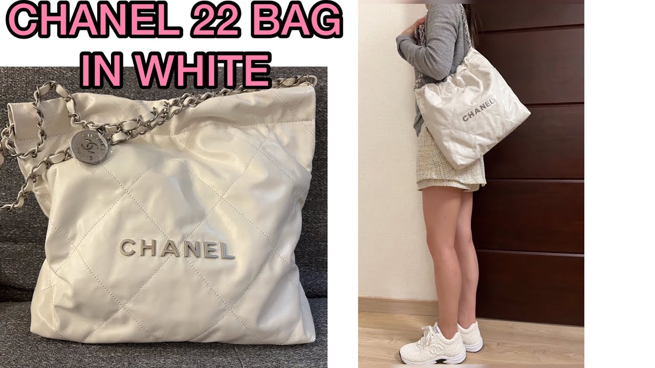 WHAT FITS INSIDE THE CHANEL 22 BAG IN WHITE - SMALL! UNBOXING / MODSHOTS /  WHAT FITS?! 
