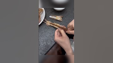 Cách bóc tôm tích