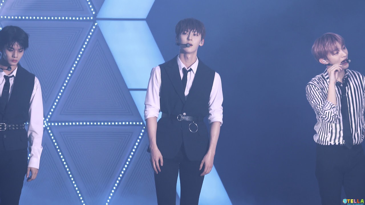 180821 Wanna One(워너원) 황민현(Minhyun) - 너의 이름을 - Gmarket Smile Concert