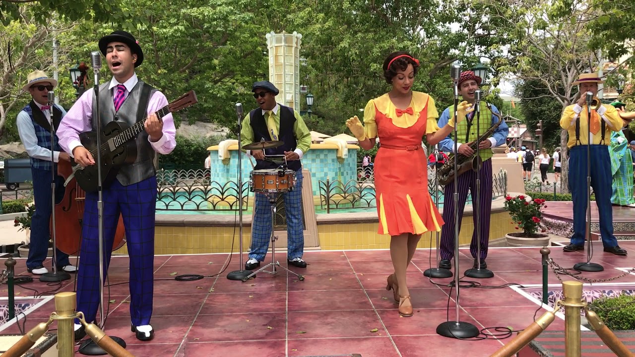 Five & Dime - Disney California Adventure 7/8/21 full morning set at fountain