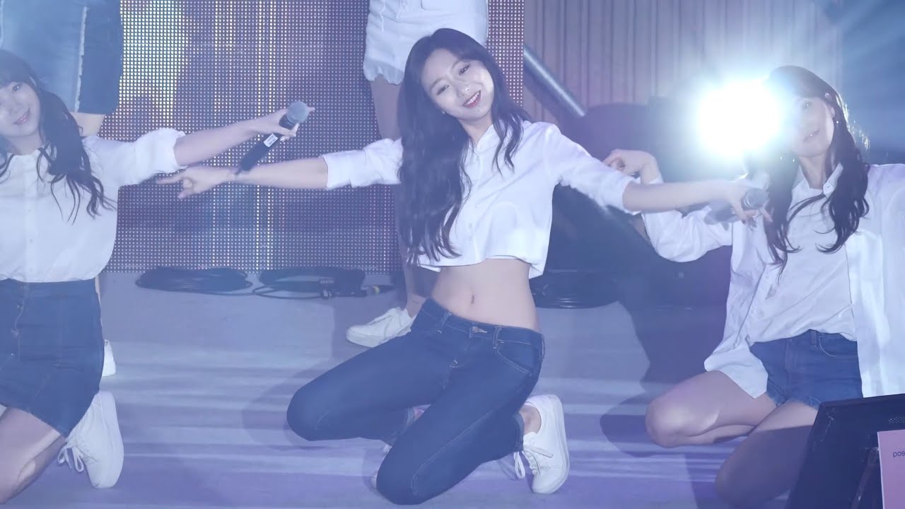 러블리즈 류수정 직캠 4K ‘삼각형 (Triangle)’ (Lovelyz RYU SU-JUNG FanCam) @ 포항 동행 콘서트 180412