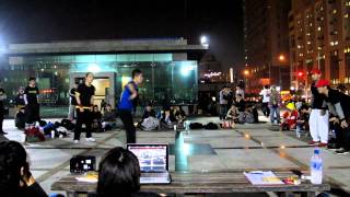 20120118 JFTC locking Battle Vol 8 semi final 黑黑&小欣 VS 複製人&甜很辣win