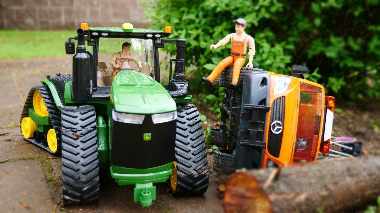 Vidéo pour enfants. Les véhicules d'assistance le tracteur sort la