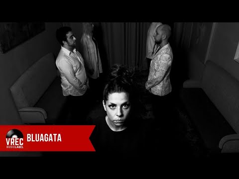 ⚫️ BLUAGATA - Resti Qui (Official Video)