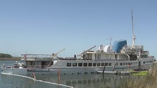 Historic ship docked in California Delta sinking and leaking fuel in water by FOX40 News 1,734 views 15 hours ago 1 minute, 56 seconds