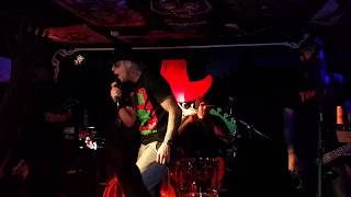 FourFace - Puteiro em João Pessoa / Palhas do Coqueiro