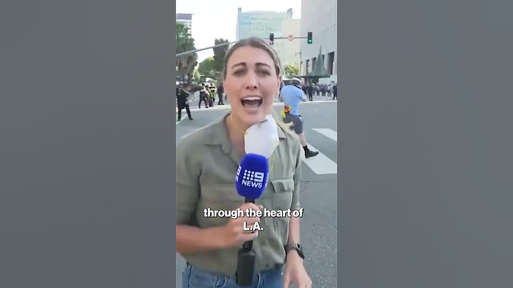 Reporter gets shot with rubber bullet live on air during LA anti-ICE riots #shorts