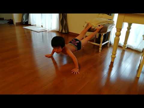 遊びまくったあと、突然トレーニング始める4歳児