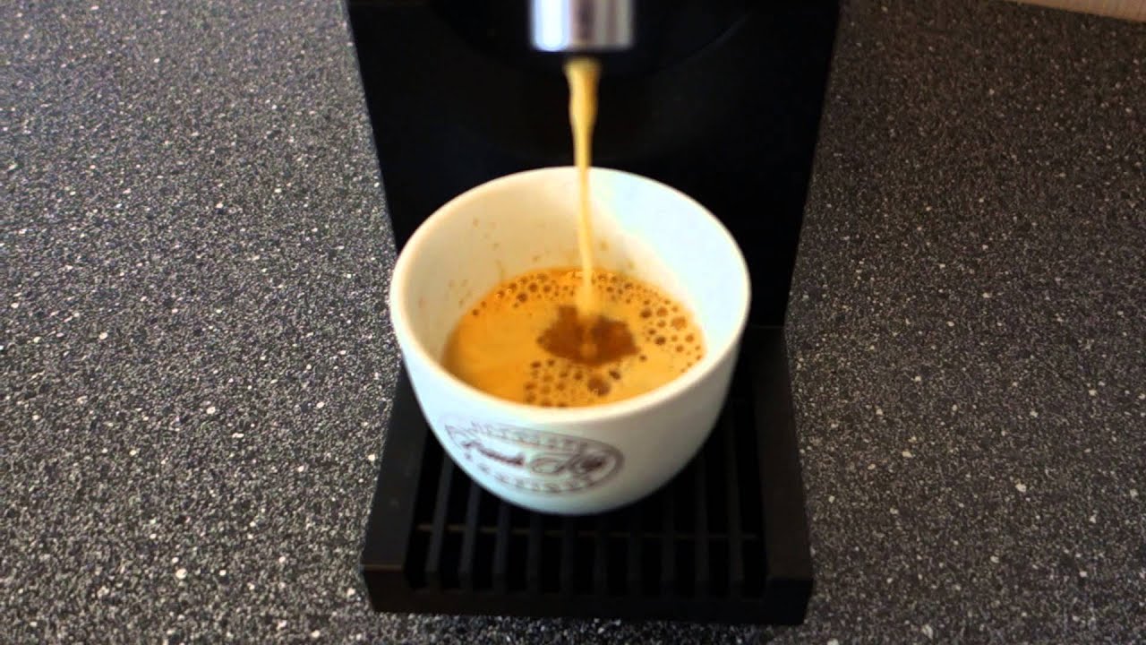 Cremesso Uno: приготовление кофе