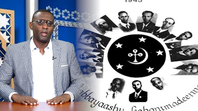 Qaynona uxlaydi, kuyov uni eshakda sikadi.