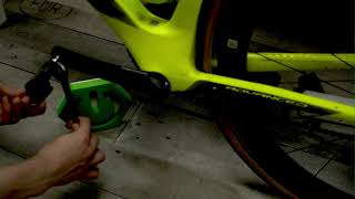 How to Install Assioma PRO RL Pedals