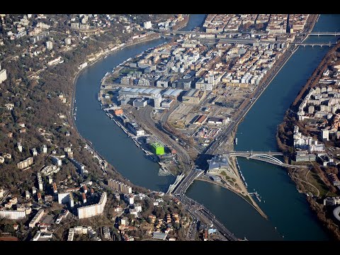 Vidéo: Reconstruction Du Quartier De La Confluence De Lyon