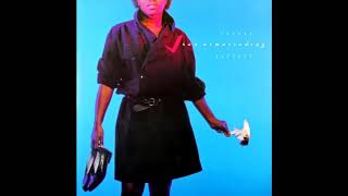 Watch Joan Armatrading Persona Grata video