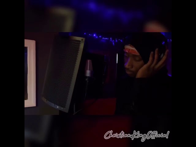 Sleduj Summer Walker- Potential Cover by King na YouTube Sleduj Summer Walker- Potential Cover by King na YouTube