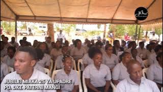 HIKI NI CHAKULA KWELI - KWAYA YA SHIRIISHO JIMBO LA SINGIDA | JUBILEI MIAKA 25 PADRE PATERNI MANGI