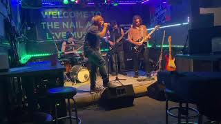 Violet Fox Mr Cruel Live 