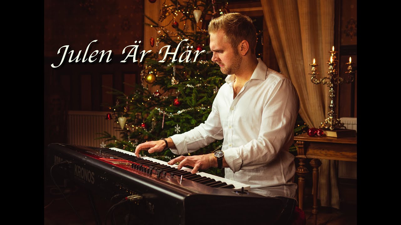 Christoffer Nordenström - Julen Är Här (Piano Cover)