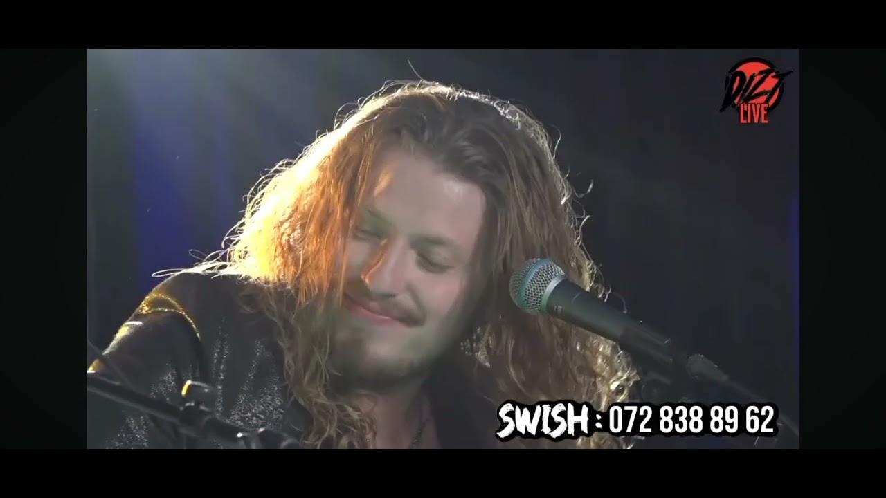 The voice of Gabriel Keyes. (ex singer of the swedish sleaze metal band - crashdiet). Dizt streams