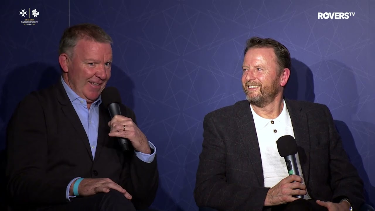 Кевин Галлахер и Алан Келли на сцене Ивуда | Вечер «Истории из землянки»