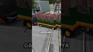 Waduh Gandengannya Lepas Ditengah Rel Kereta Api...