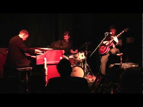 Nigel Price Organ Trio: "Love for Sale" (Cole Port...