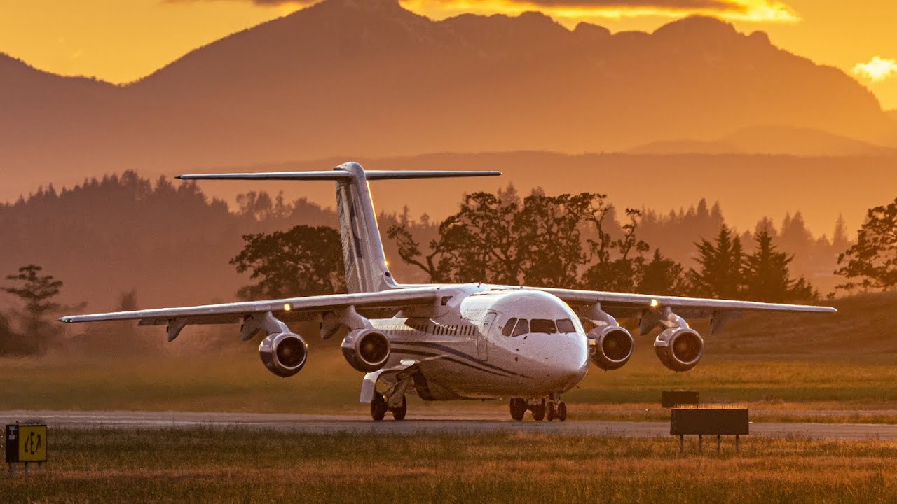 Rare Summit Air Avro RJ100 Arrival & Stunning Golden Hour Departure at YYJ