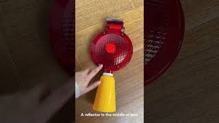 How does a Solar LED Barricade Traffic Warning Light work