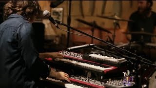 Kiev - Ariah Being - Live Warehouse Performance chords