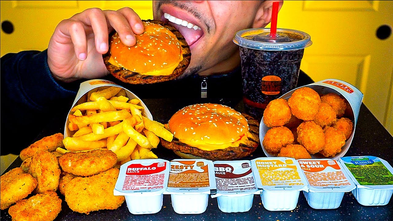 ASMR BURGER KING CHICKEN NUGGETS IMPOSSIBLE WHOPPER CHEESE HASH BROWNS JERRY EATING SOUNDS MUKBANG
