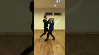 17.1.22 Beginners 2 Waltz (Whisk, Chasse from PP, 1-3 Nat turn)