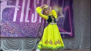 Асанова Гульсанам, 7 Лет - Уйгурский Танец 