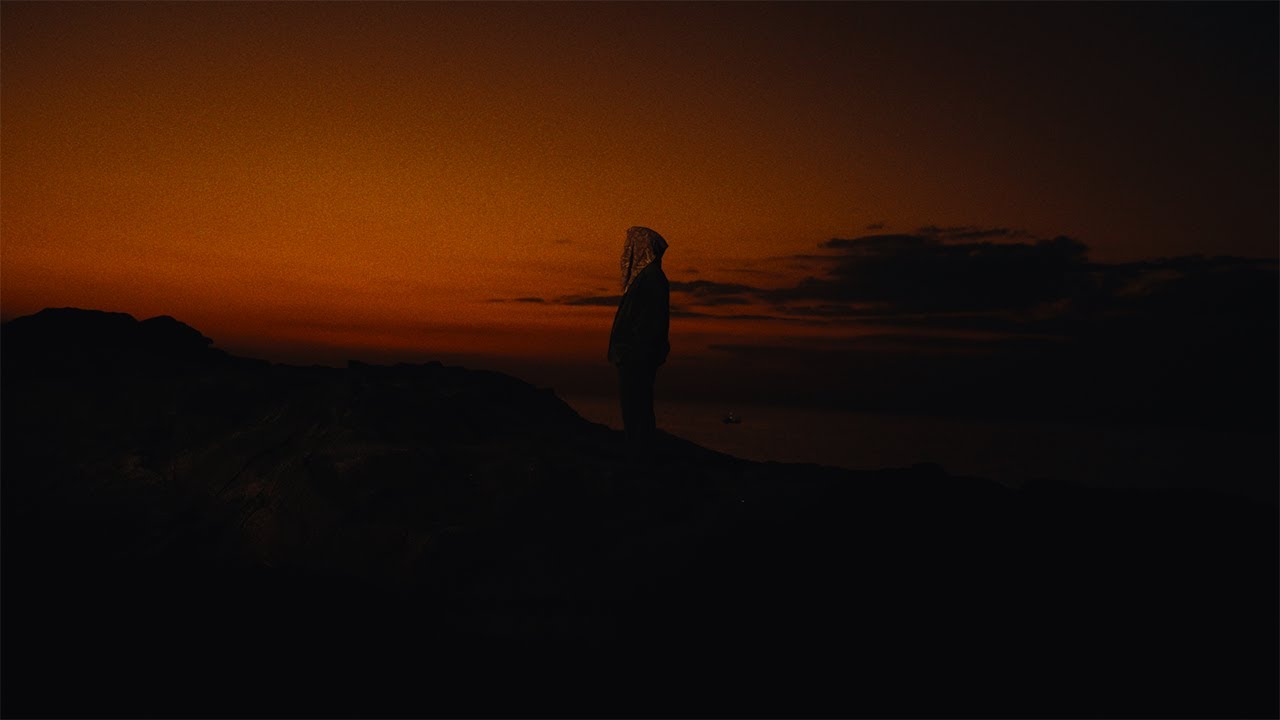 凱 - INTRO (Music Video)