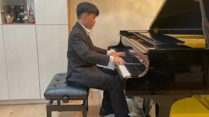Yu-Chia Huang - Sonata No.14 In C Sharp Minor, "Mo...