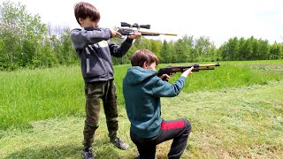 I made WOODEN GUNS for my sons for in 1 hour, chainsaw woodcarving