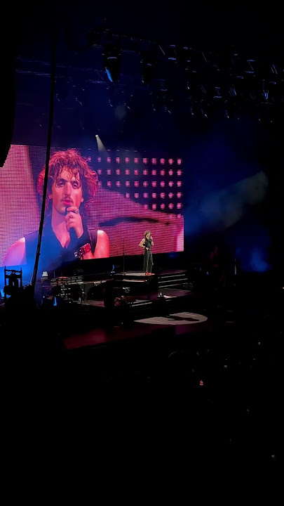 Benson Boone's UNRELEASED song 'I Wanna Be The One You Call' live in Berlin #newsong
