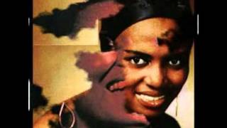 Video thumbnail of "Miriam Makeba - Ye tintu﻿ tiz alegn (Yetentu Tizaleny)"