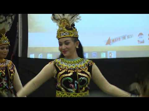 RORO FITRIA HIJRAH DAN BUANG BARANG PUSAKA | Selebrita Siang