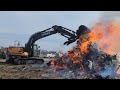 Things get hot old barn demolition with the new werkbrau thumb and 220 hyundai excavator
