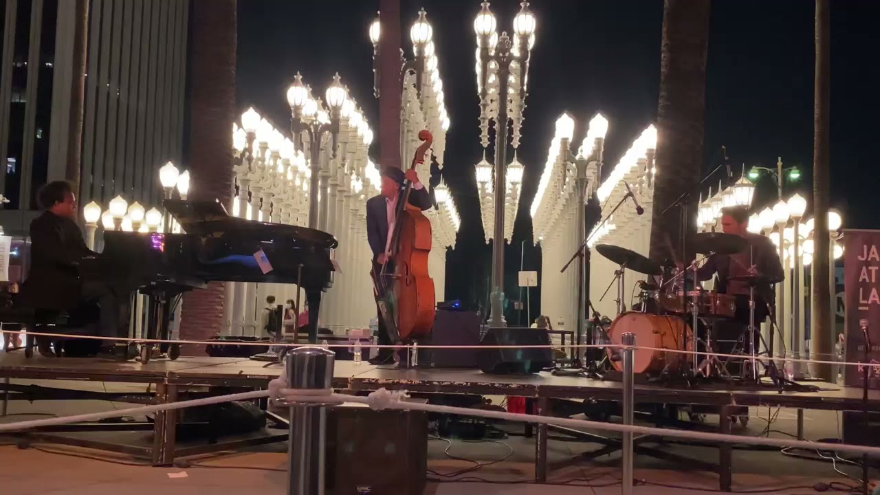 ELEW plays Beethoven / Migos  “ Moonlight Sonata / Racks too Skinny “  Live at LACMA