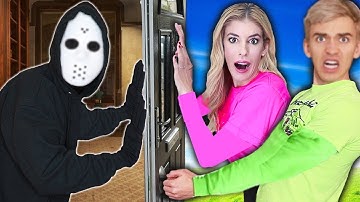 Trapped Real GAME MASTER In TOP SECRET ESCAPE ROOM