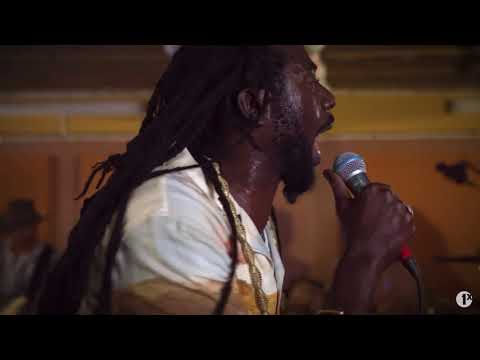 buju-banton-trust-(live)with-til-shiloh-band