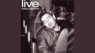 Video thumbnail of "Luca Carboni - La nostra storia (Live)"