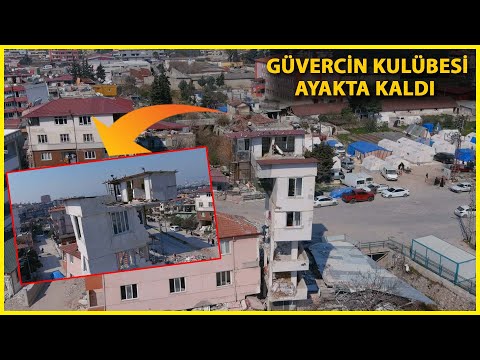 Yarısı Çöken Binanın Üstündeki Güvercin Evi Ayakta Kaldı