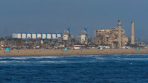How does the desalination process work?