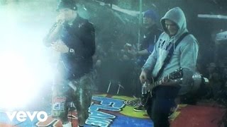 Video thumbnail of "New Found Glory - Understatement (MTV Version)"