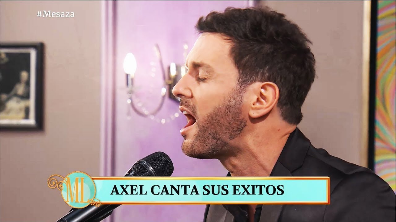 Mini recital de Axel en la mesa de Mirtha Legrand