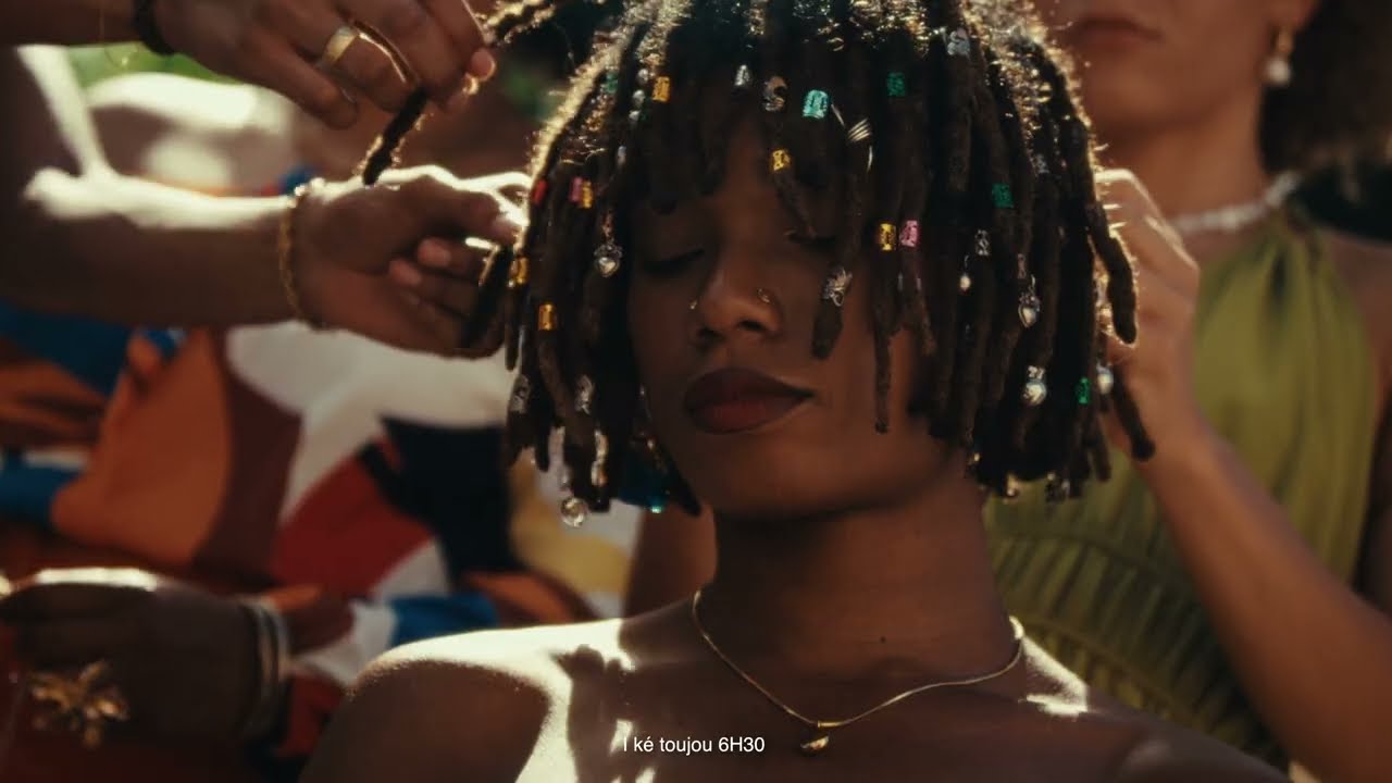 Watch SHE SAYS - 6H30 (Clip officiel) on YouTube Watch SHE SAYS - 6H30 (Clip officiel) on YouTube