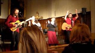 Video thumbnail of "A Better Place par Plantation Singers (d'après Playing for Change)"