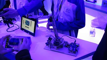 Intel Galileo - Demonstrace řízení miniaturního jeřábu - CES 2014
