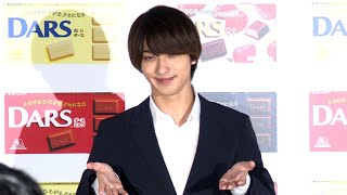 横浜流星、巨大ケーキに驚き「圧巻です」